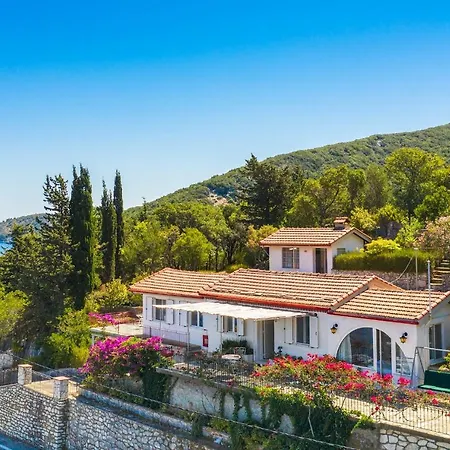 Βίλα Nitsas House Φρίκες